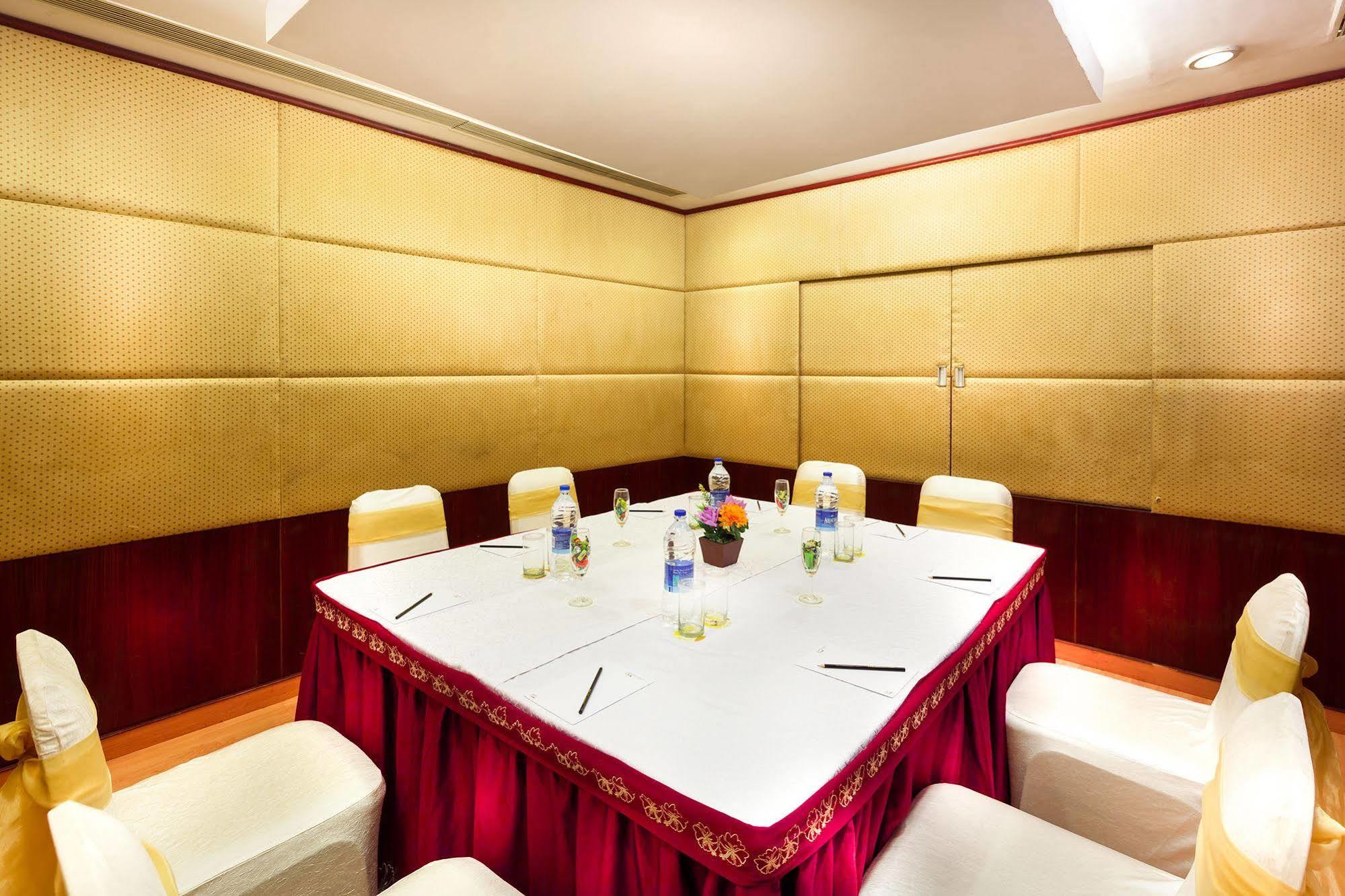 Regency Madurai By Grt Hotels Buitenkant foto