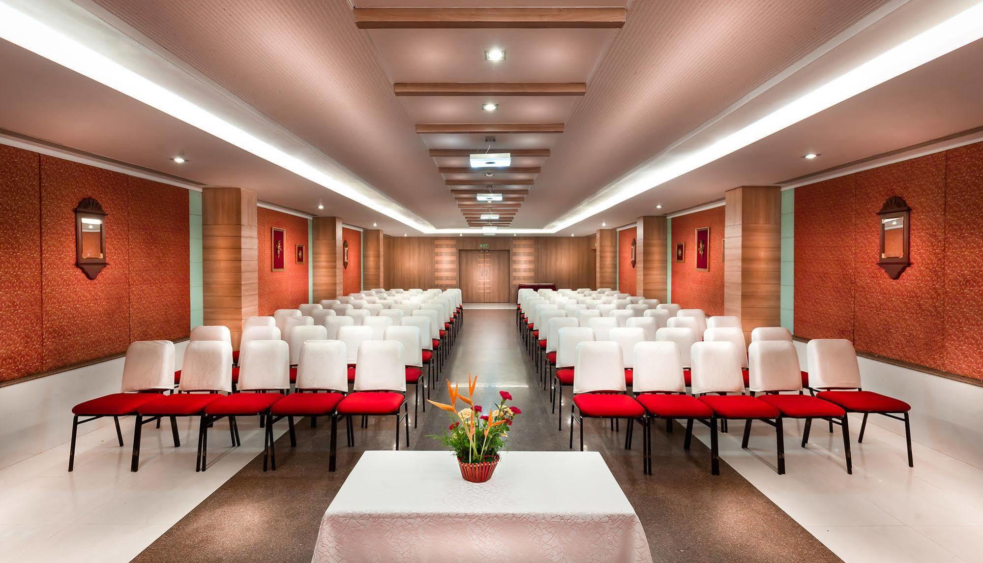 Regency Madurai By Grt Hotels Buitenkant foto